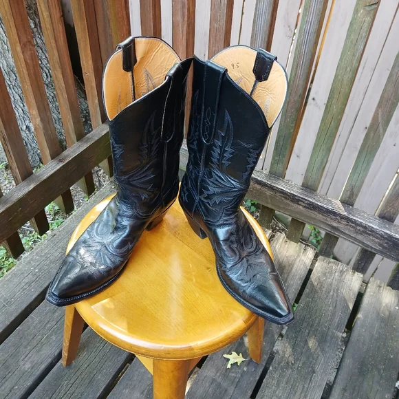 Fabulous Back at the Ranch "Wings" womens Cowboy Boots! - Picture 4 of 16